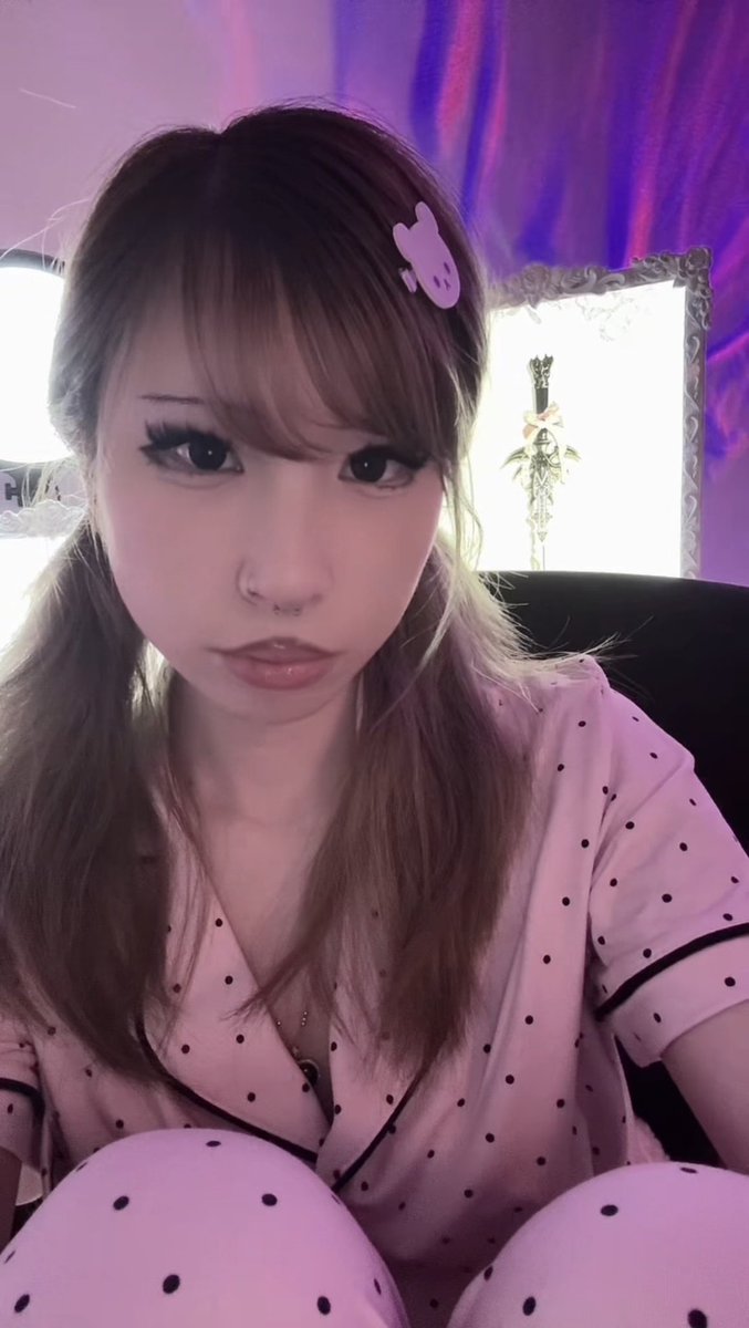 ⋆｡‧˚ʚ risa ɞ˚‧｡⋆ tweet media