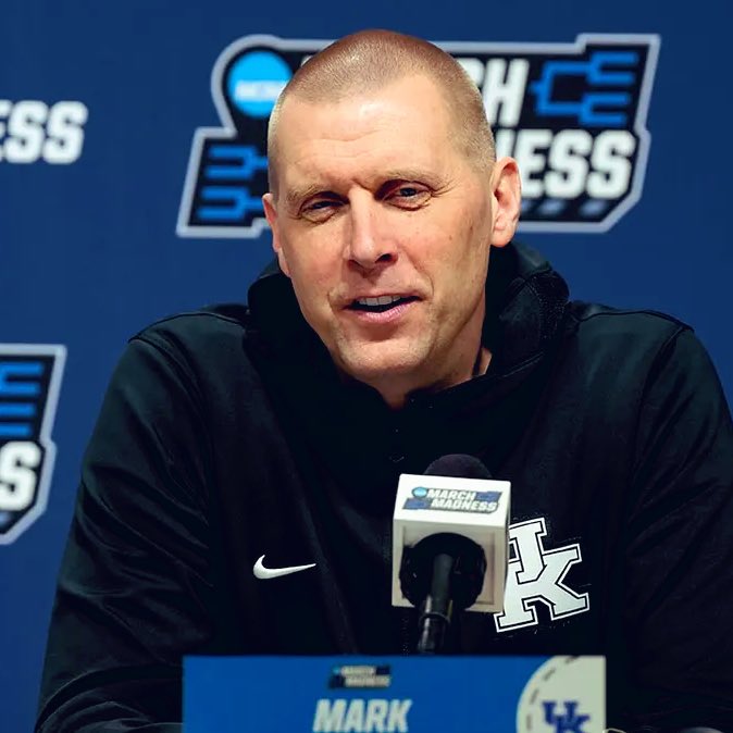 Buddy 🏀😼 tweet media