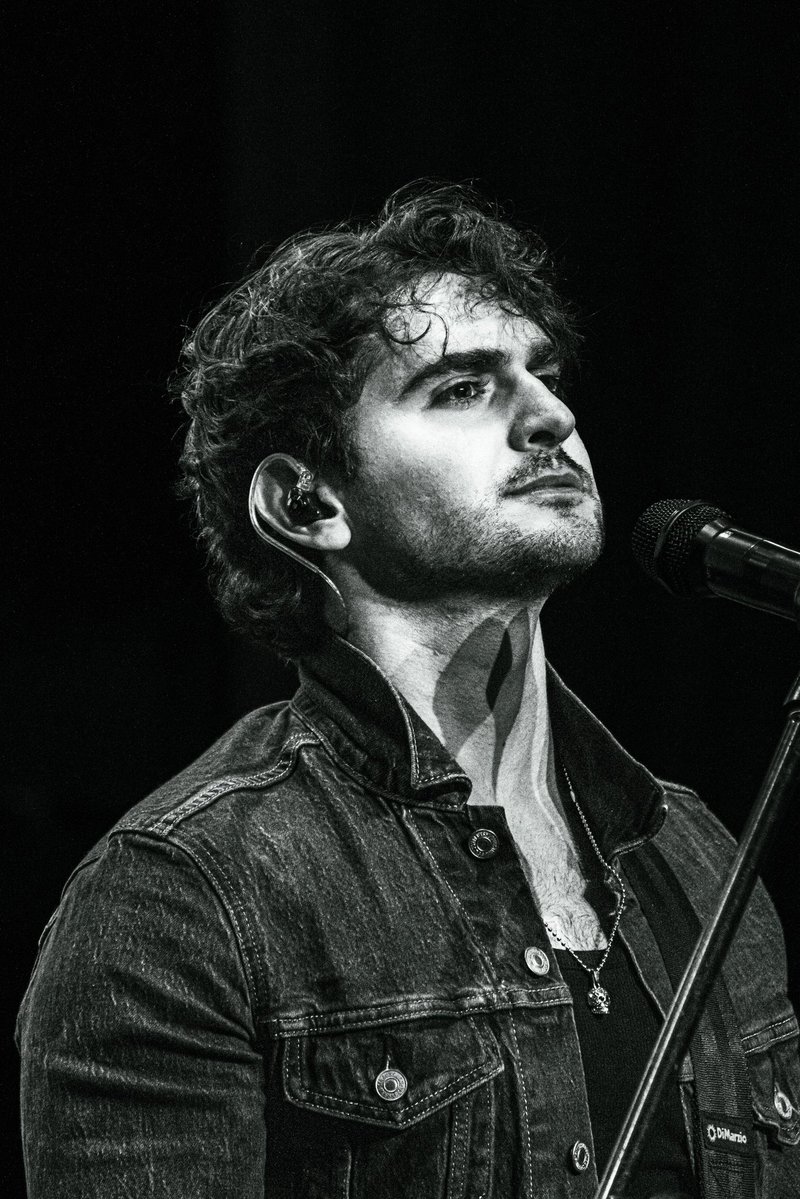 Netoroxs tweet media