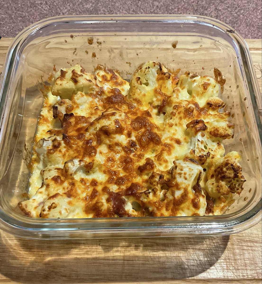 Dinner tonight will be steak with some veggies, including this cheesy baked cauli 🥳😋 Yummo! 
Hope u have a relaxing evening ahead 💜