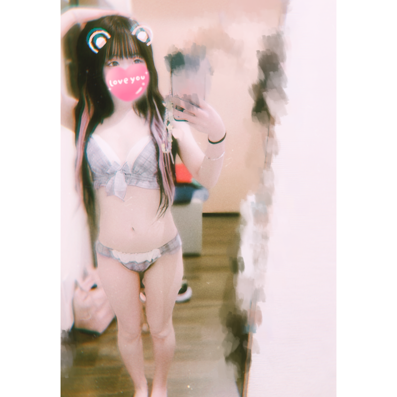 min1556656's tweet photo. 都說男生好色 
其實女生比男生好色十倍
讚同的舉手啦~🤪
#幫果果轉推點讚 https://t.co/0BDytfzvXR