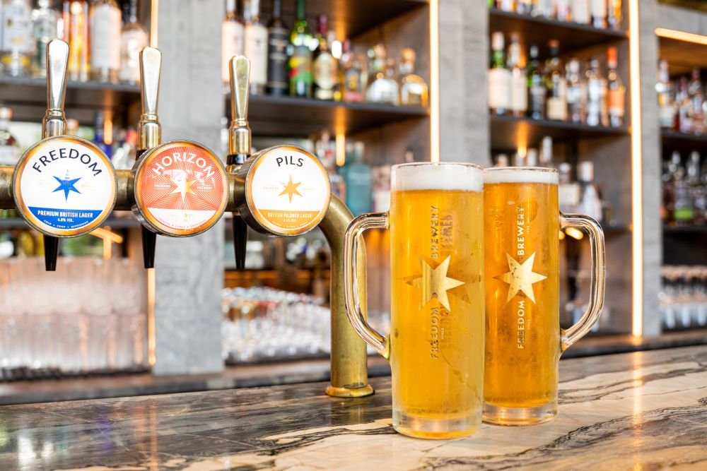 Welcome2Yorks's tweet image. 🍺 Sheffield's made it into England's top rankings for British pint pride! New data reveals which cities are most passionate about their local brews. Are you surprised to see Sheffield on the list? #Sheffield #PintPride

yorkshire.com//sheffield/ins…