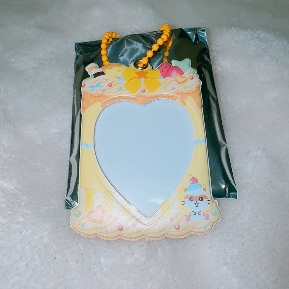 とりひき tweet media