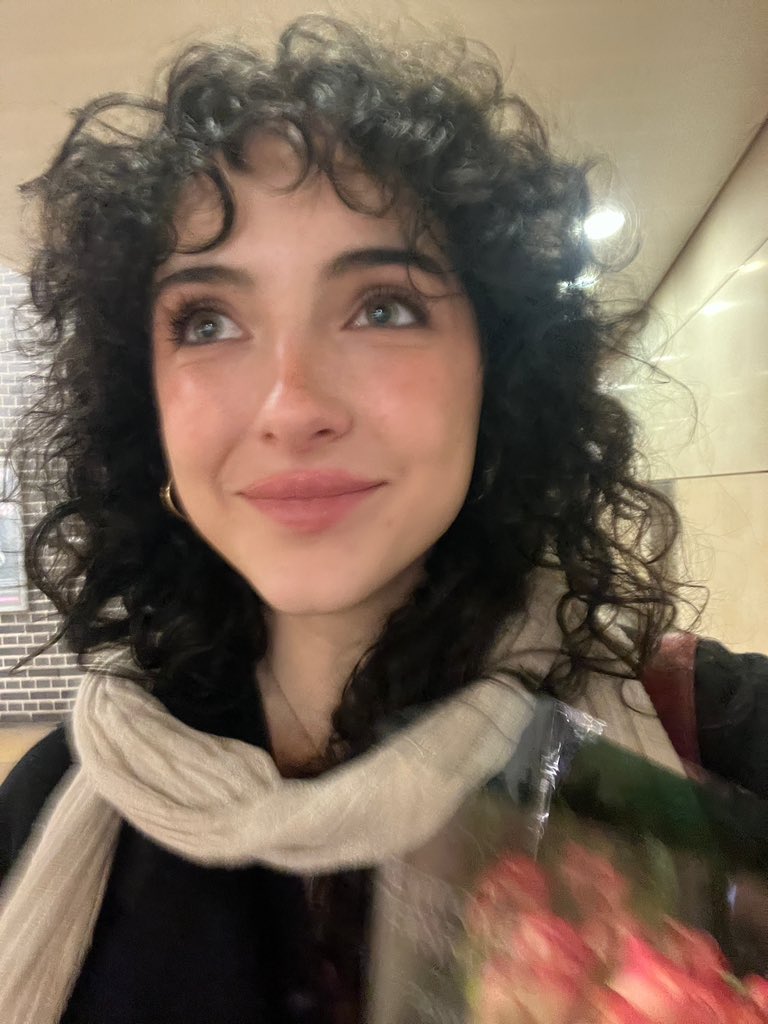 Princess Aurora tweet media