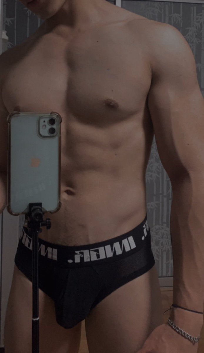 ฟลุ๊ค FLUK tweet media