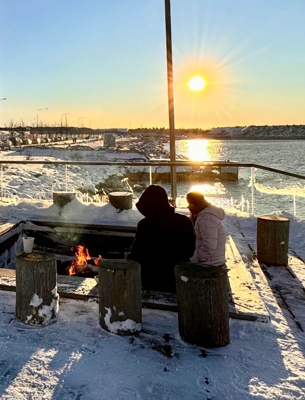 BSapag's tweet image. Hyvää huomenta! ☀️❄️

#Helsinki #Finland #BalticSea #SpringVibes