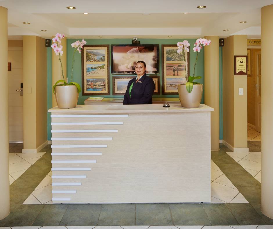 1stExchange's tweet image. Perfectly positioned in the heart of Hermanus, Hastings Hall offers relaxed accommodation just moments from the coastline. ✨ 

Book your coastal escape today: bit.ly/3el7kTi

#FirstExchange #HastingsHall #Hermanus #CoastalEscape #BeachsideLiving