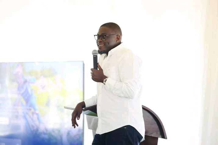 OmusiProf's tweet photo. EXCLUSIVE: Johnson Sakaja Speaks on Impeachment Push
“I’m not worried about the impeachment because I am doing my best — and the best for Nairobi. Maybe my mistake is not doing enough PR to explain the challenges and the successes, but I leave it to God. God bless.”
The Two-Tam. https://t.co/R5rQOuCBKm