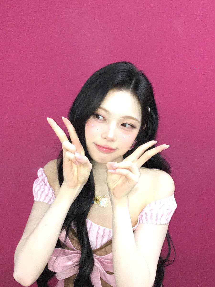정, tweet media
