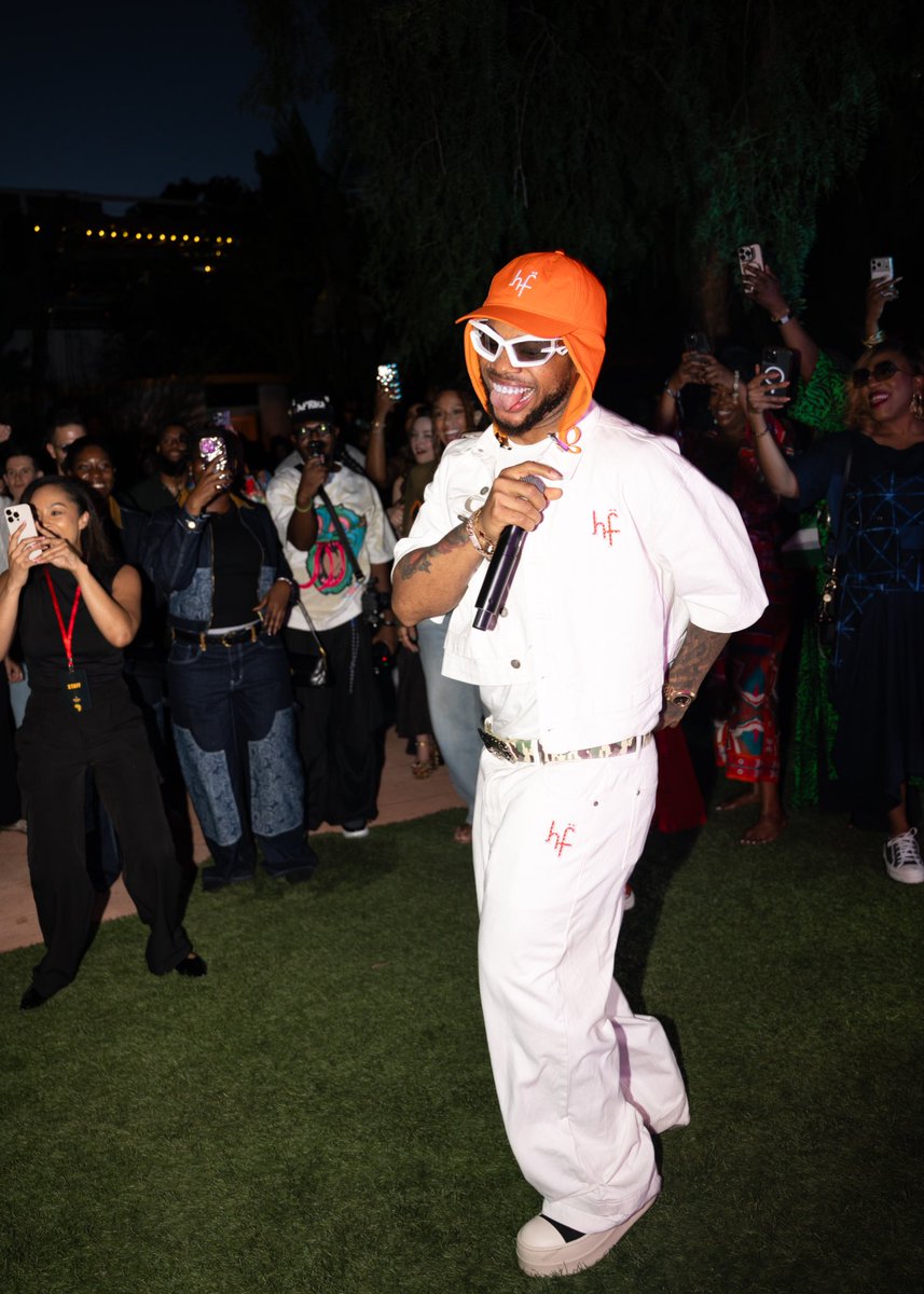 highFashion tweet media