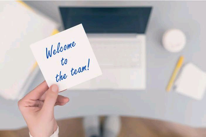 The Fastest Way To Land A Job In 2026

Fastest way to land a job in 2026: optimize your resume, LinkedIn, interviews, networking, and referrals for quicker hires. 

DETAILS: semasocial.com/blog/25914