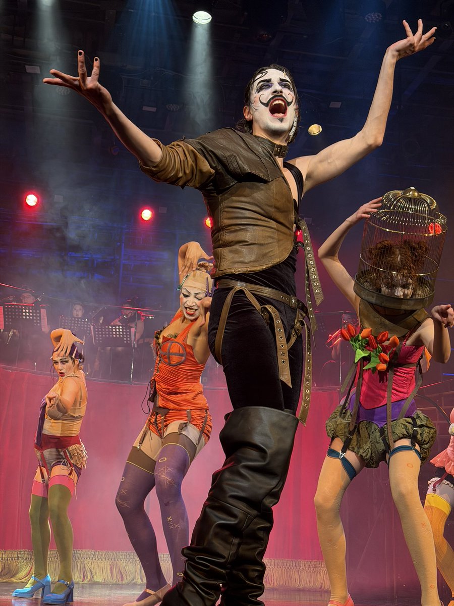 львівські🍒сосочки tweet media