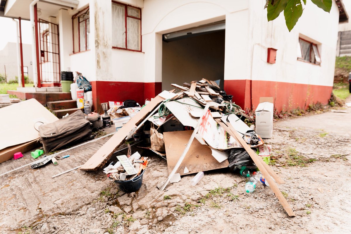 Umshuthi📸 tweet media