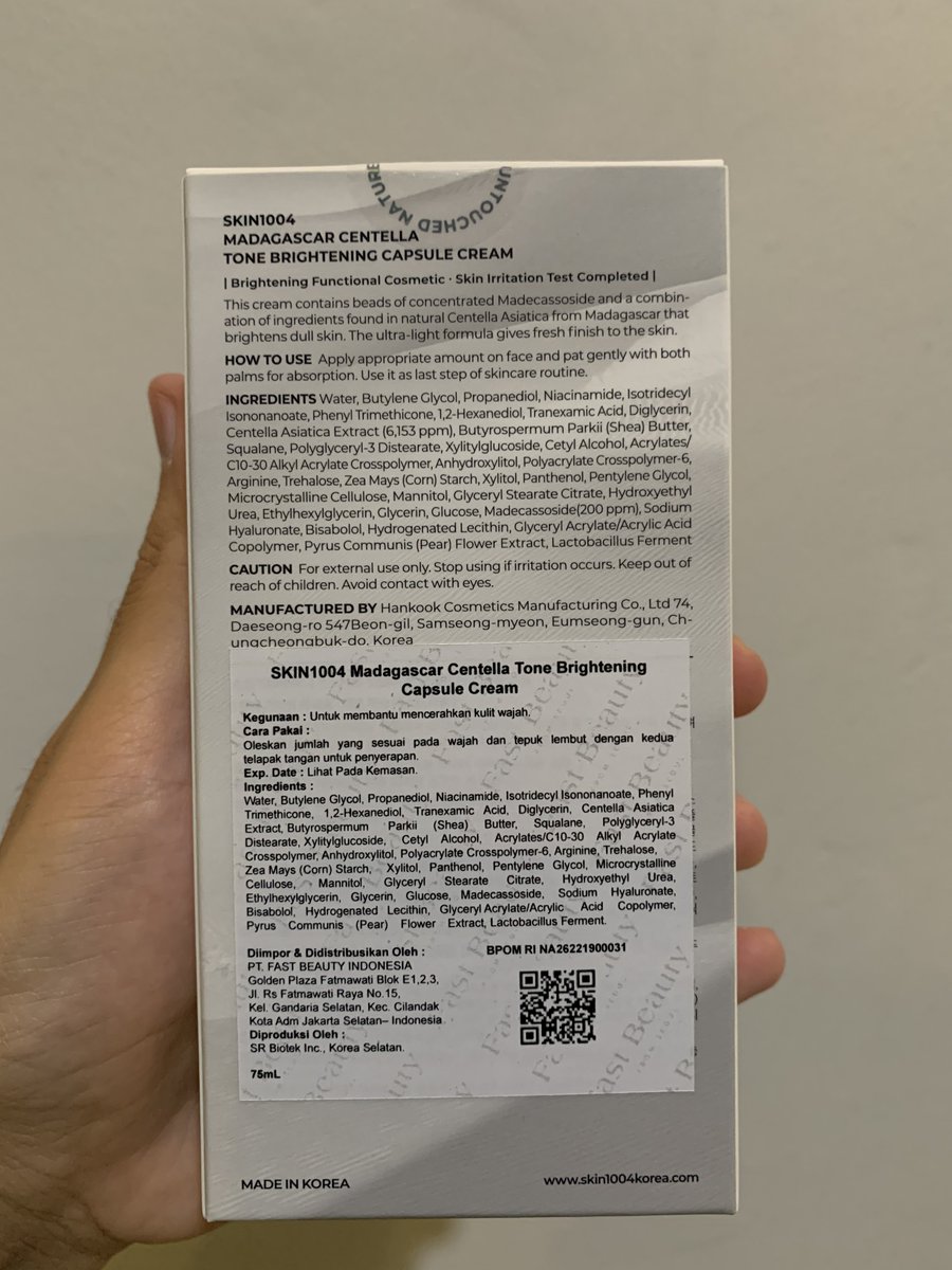BEEXlAN's tweet photo. SKIN1004 Madagascar Centella Tone Brightening Capsule Cream 

- Original 100%
- Exp masih super lama: Jul/2028
- Masih segel
- Alasan jual: Tidak terpakai
- Ukuran jumbo fullsize 75mL

Dijual murah aja 55k

https://t.co/oMBUhxOEs6 https://t.co/eyGbc2y1GP