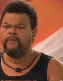 cassioolivveira's tweet photo. Quem dera se toda patricinha fosse como a Ana Paula… Segundo o Babu ela nunca trabalhou numa escala 6x1, mas defende o FIM dela. É branca, privilegiada e herdeira”, como ele diz,  e ainda assim DEFENDE os pobres.

Ana Paula poderia muito bem não estar nem aí para isso. Poderia se acomodar no conforto da própria realidade, longe da pressão de quem depende do salário no fim do mês. Mas resolveu LUTAR junto com o povo, apoiar pautas trabalhistas e questionar um modelo que exaure quem vive de vender a própria força de trabalho.

Ah se todo rico tivesse essa postura… o debate público seria muito mais honesto e muito menos hipócrita.

#BBB26