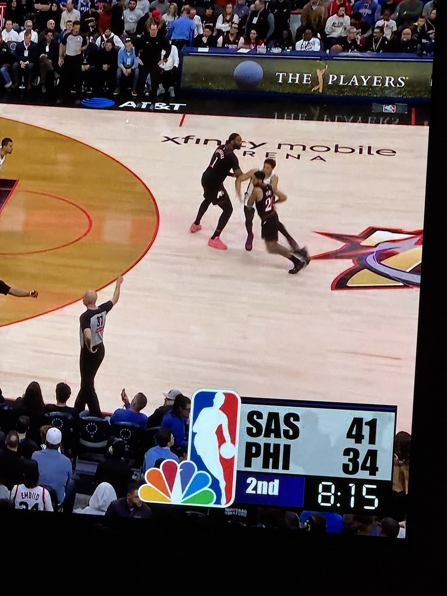MegOgren's tweet photo. This is the best you can do, Peacock? Worst scorebug I’ve ever seen. https://t.co/vT9WOOXTQF