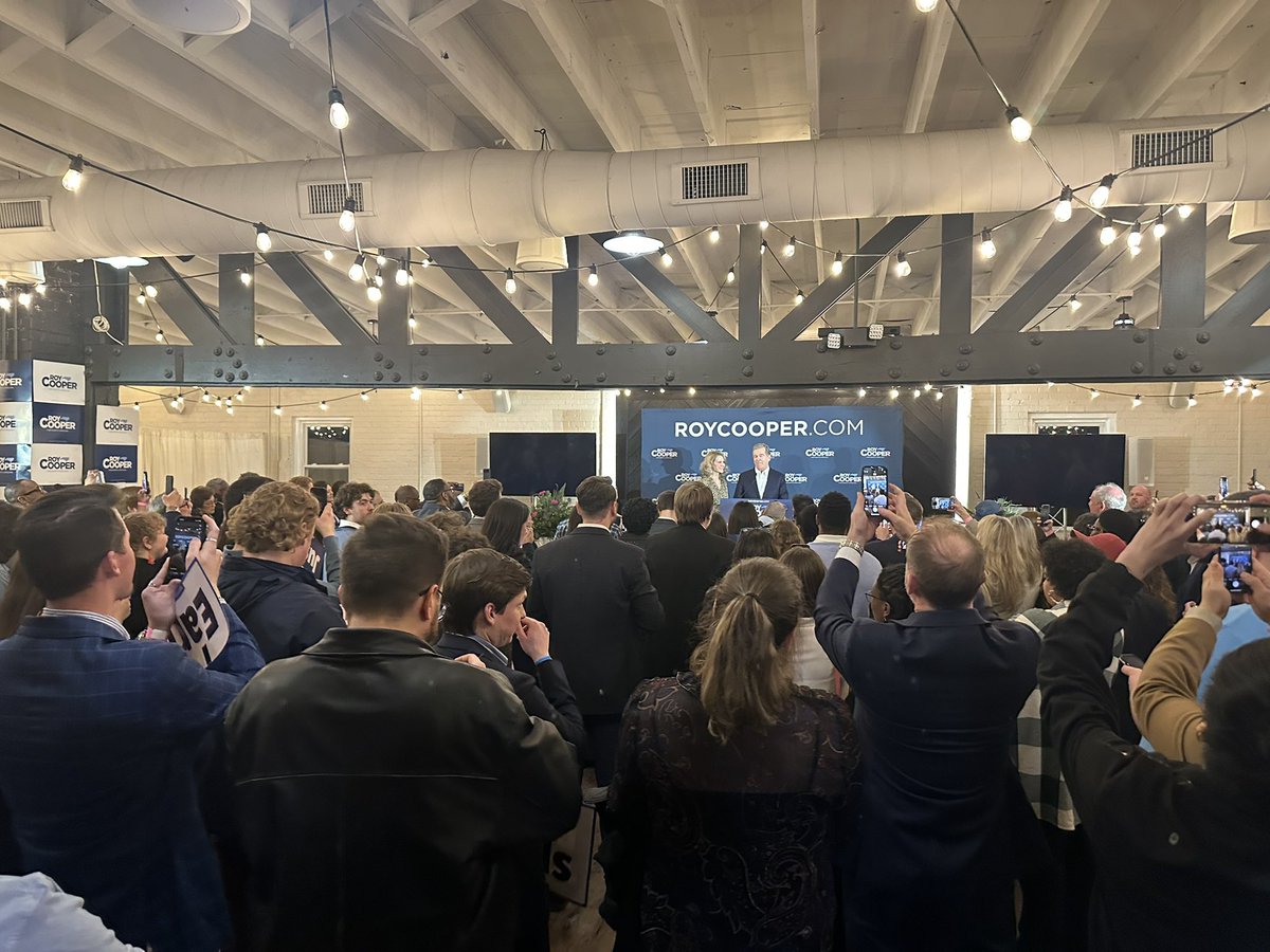 taureansmall's tweet photo. “You want change in Washington? This campaign is for you.”

Former NC Governor Roy Cooper takes the stage after @CBSNews projects he will win the North Carolina U.S. Senate Democratic primary.

Former RNC Chair @WhatleyNC is set to take him on in November for the open seat. https://t.co/X6ceYFa2w6