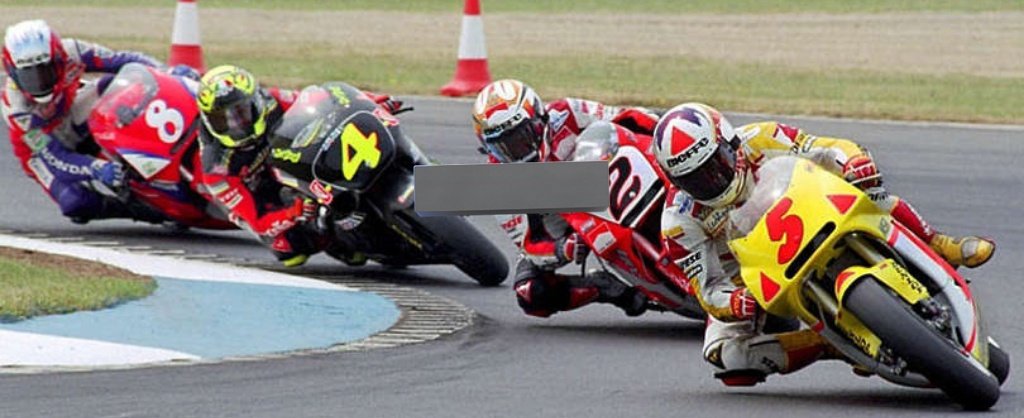 Barotteri44's tweet photo. #懐かしのライダーシリーズ
イタリアン　3人
日本人1人
わかる人
コメントをお願いします

NSR
NSR
RSV
NSR https://t.co/6cEIj2umT2