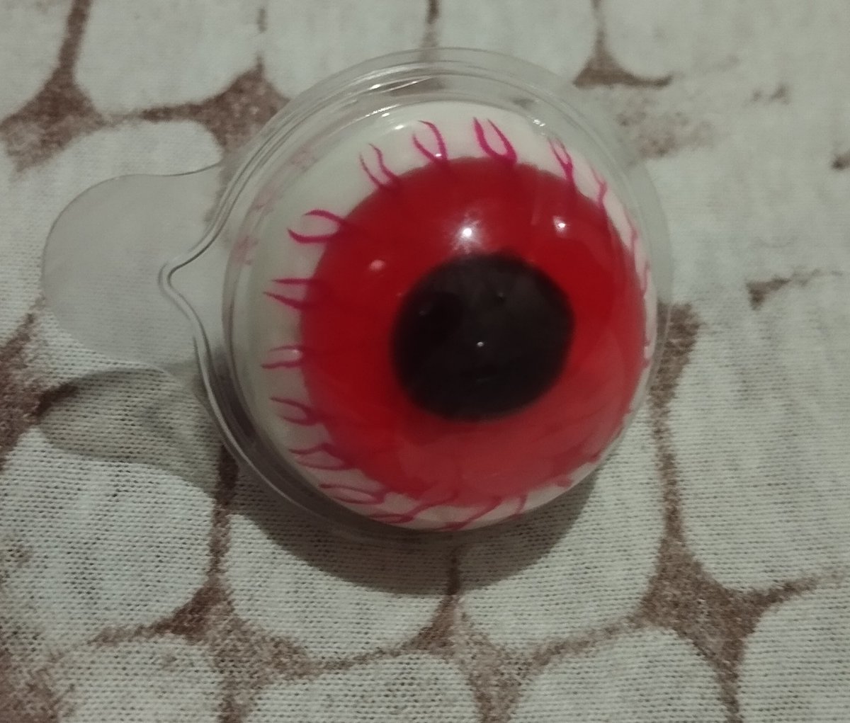 *no bunker*

*octávia o que tem pro almoço hoje?*

octávia: