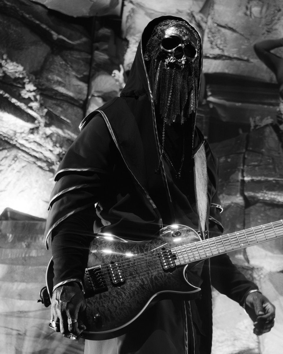 𝚝𝚎𝚎𝚗𝚒𝚎 tweet media