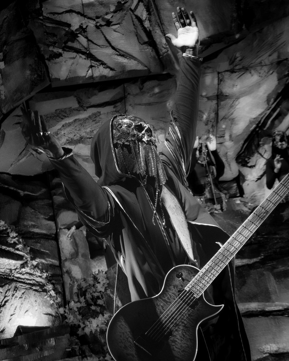 𝚝𝚎𝚎𝚗𝚒𝚎 tweet media