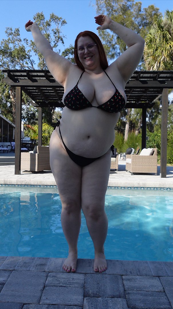 EmberSweets tweet media