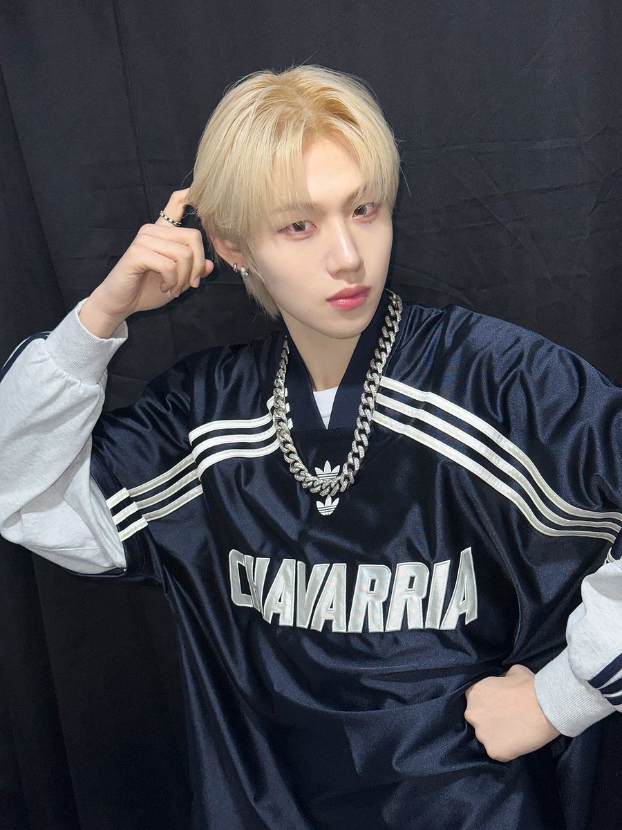 TUNEXX_official's tweet photo. 𝚂𝙴𝚃 𝙱𝚈 𝚄𝚂 𝙾𝙽𝙻𝚈 

#TUNEXX #튜넥스
#Sihwan #시환
#SET_BY_US_ONLY
#내가_살아있다는_증거 https://t.co/GMmp0jT0Pm