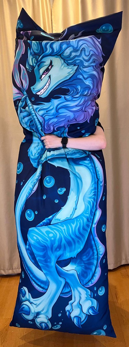 She's so big!

#ratld #sisu #dragon #dakimakura