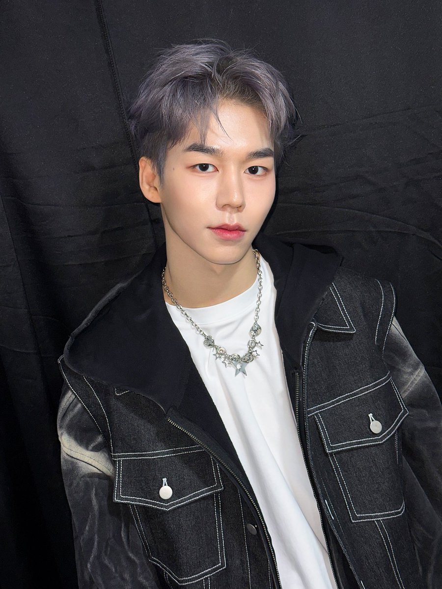 𝚂𝙴𝚃 𝙱𝚈 𝚄𝚂 𝙾𝙽𝙻𝚈 

#TUNEXX #튜넥스
#Zeon #제온
#SET_BY_US_ONLY
#내가_살아있다는_증거