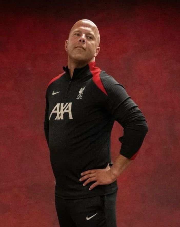 Iam_MicKayce's tweet photo. 🚨 𝗖𝗥𝗔𝗭𝗬 𝗙𝗔𝗖𝗧: Liverpool spent over €450M in the summer.

They are currently 5th in the Premier League table.
ITS A SHAME !!!👌💯 https://t.co/k2c54QFakM