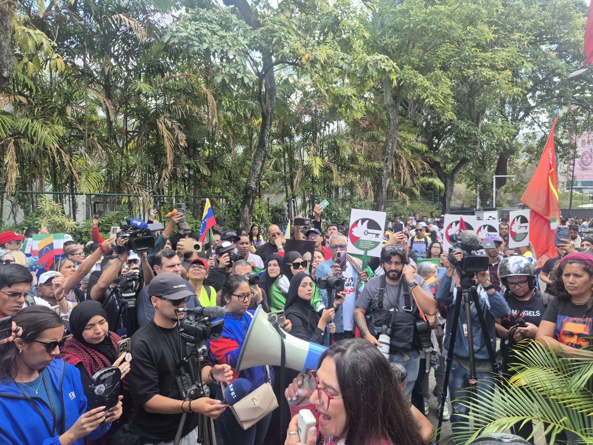 Embajada de la R. I. de Irán en Venezuela tweet media