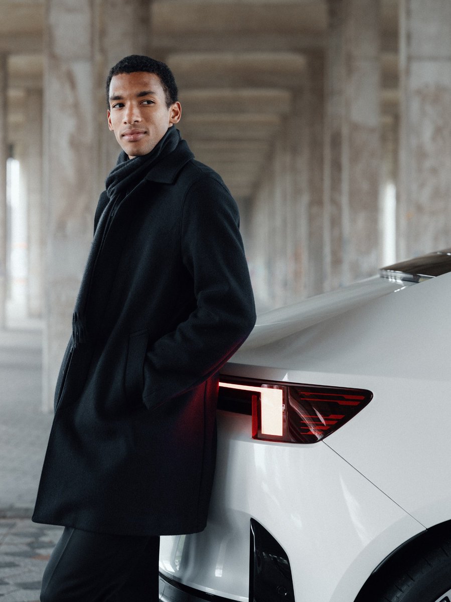 KING 👑 FÉLIX AUGER-ALIASSIME 🇨🇦 tweet media