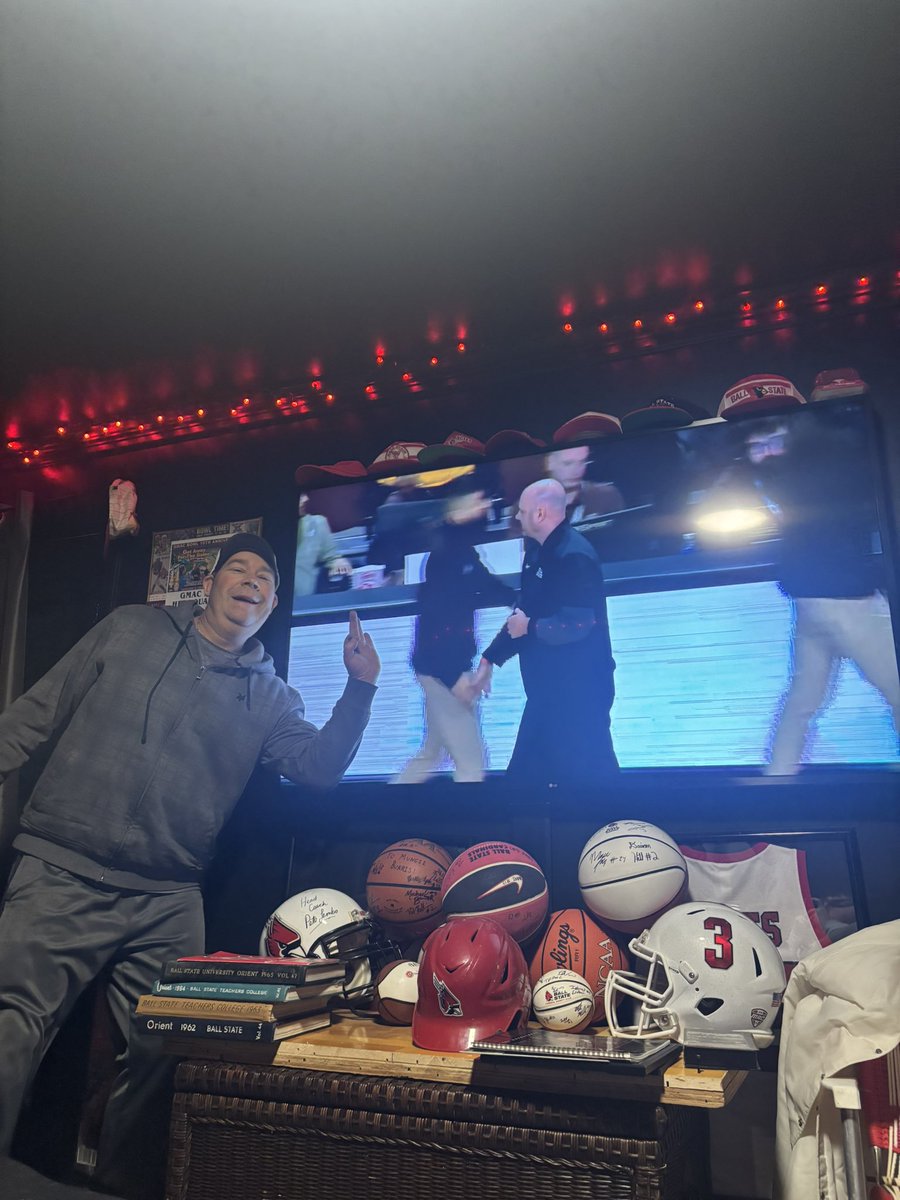 Sidelines - Ball State🐦 tweet media