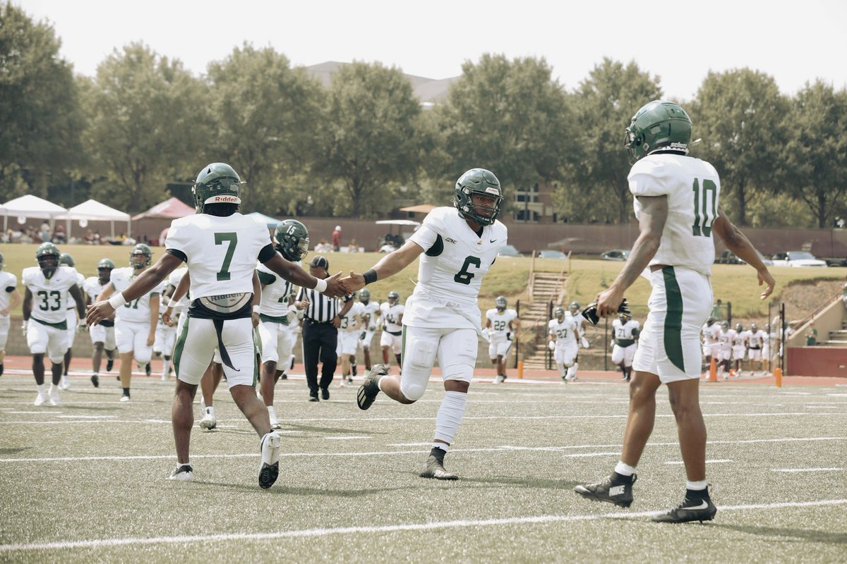 Very blessed to receive an offer from Kentucky State University! <a href="/F_Huggins80/">Felton Huggins Jr.</a> <a href="/TorrenceBardell/">Torrence TB3 Bardell</a> <a href="/CoachJoeBC/">Coach Joe Frangenberg</a>