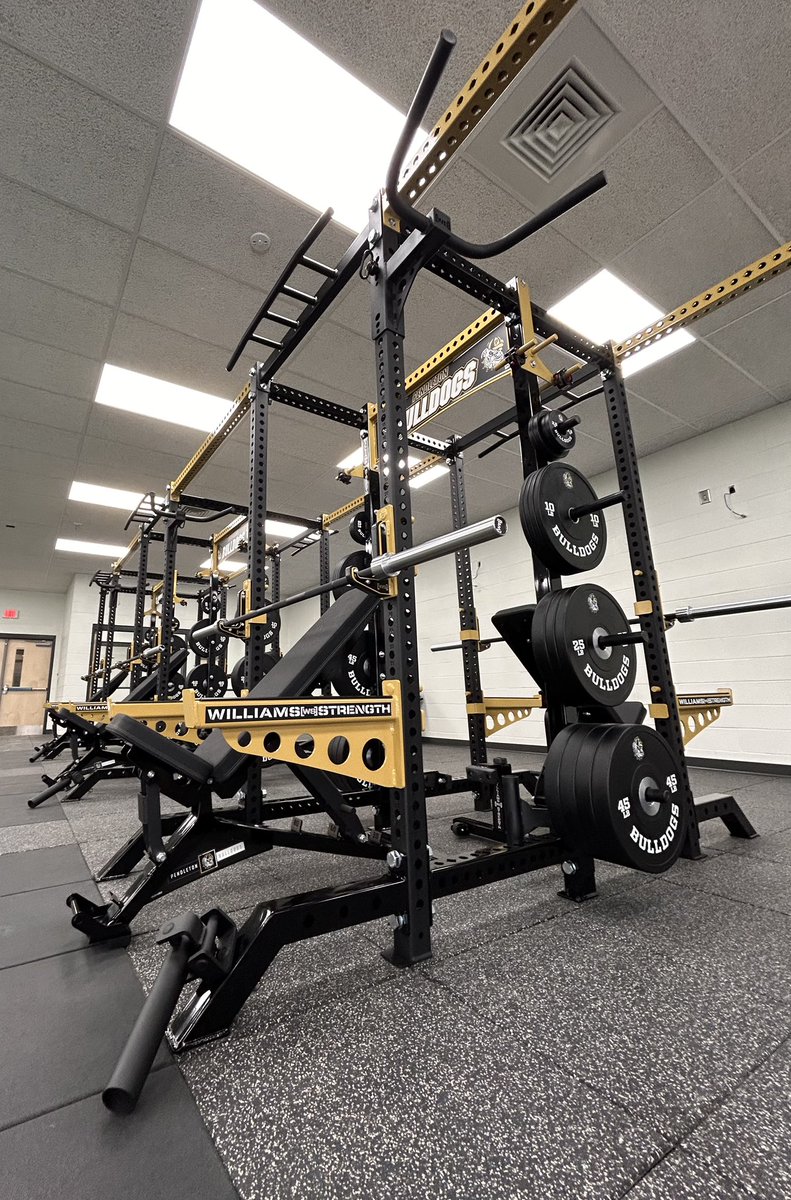 DrCOACHStrong's tweet photo. Pendleton high school and their new Williams Strength facility! Special thanks to AD and Head FB Coach Grayson Howell for trusting us to make your vision become a reality!
@PHSBulldogsFB https://t.co/IqKJaTiZdo