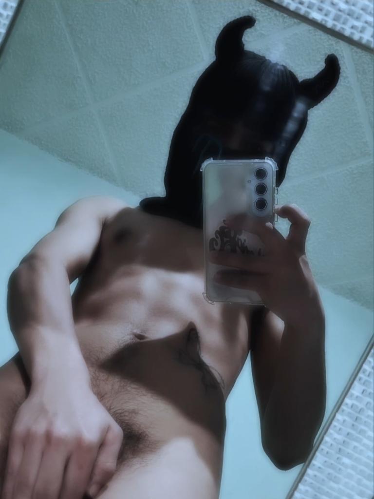 elmorenitoxl's tweet photo. ya hicieron pre save a ᴋ ᴅᴇ ᴋᴀʀᴍᴀ de @keniaos? 🦂❤️‍🔥🥀🔝
https://t.co/72gO63Jdpl https://t.co/kYagv26y5J