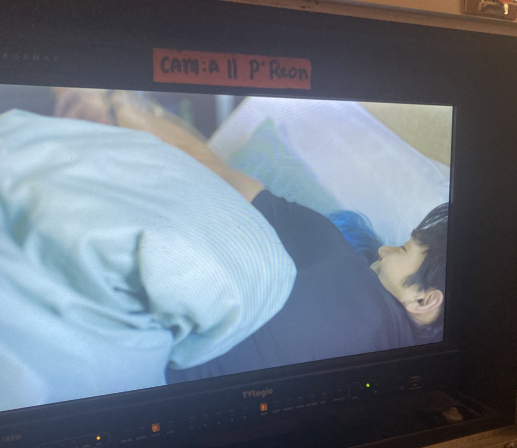 ngernoatbrasil's tweet photo. A admin aqui ainda não superou essas fotos. Quero nem ver quando essa cena for ao ar. 🤭🤭

#TheSunFromAnotherStar 
#ngernnn #oattrt #oattrttt #NgernOat https://t.co/e7PdCZJgSz
