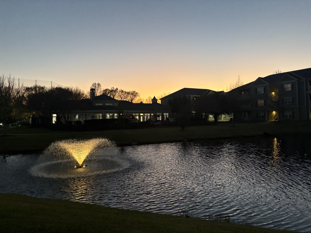 Erik Viator tweet media