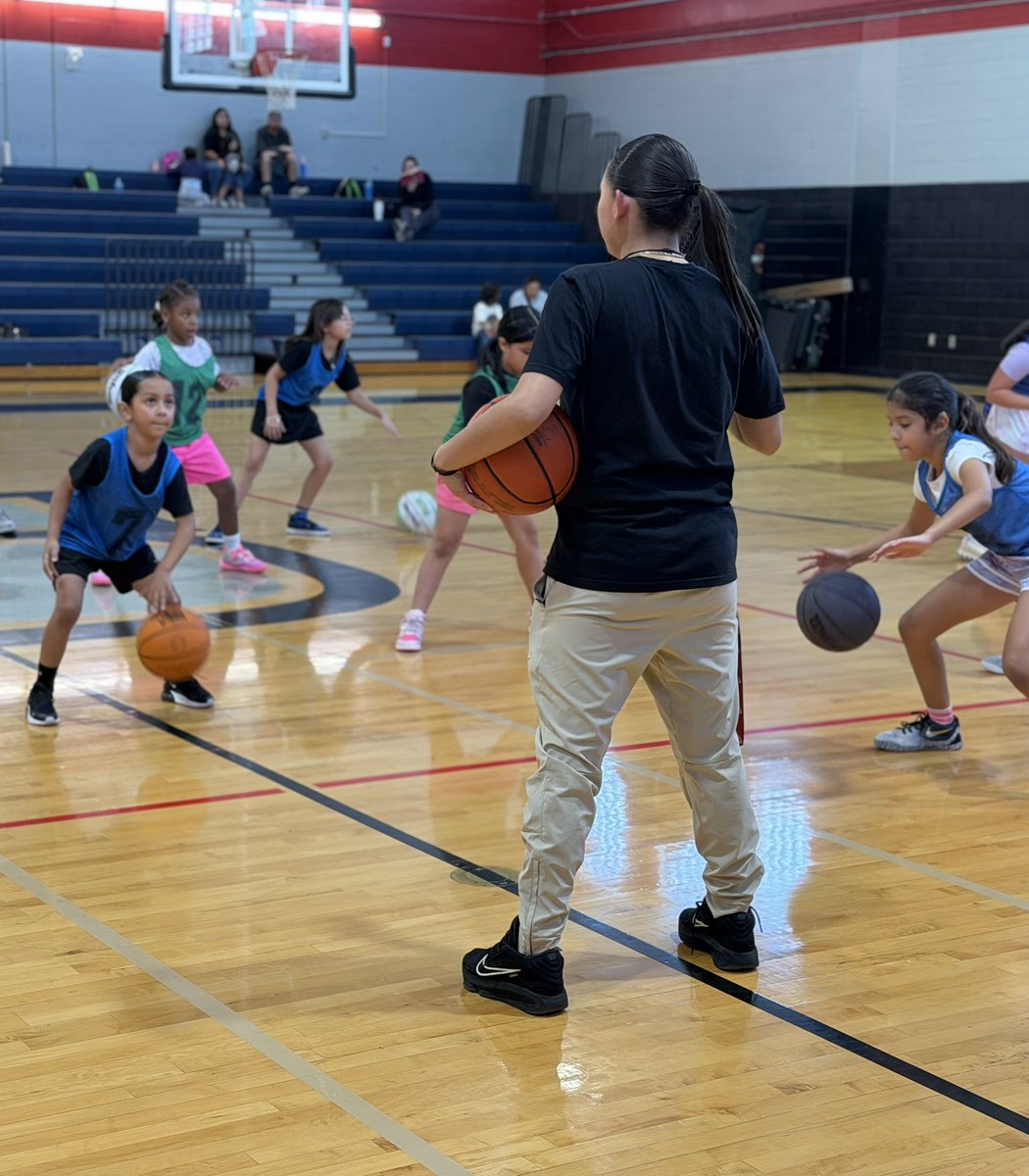 Jacqueline Esquivel tweet media