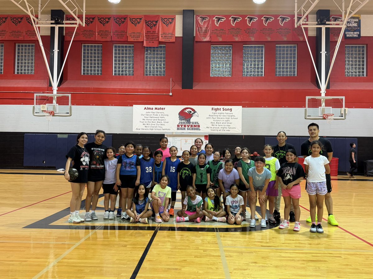 Jacqueline Esquivel tweet media