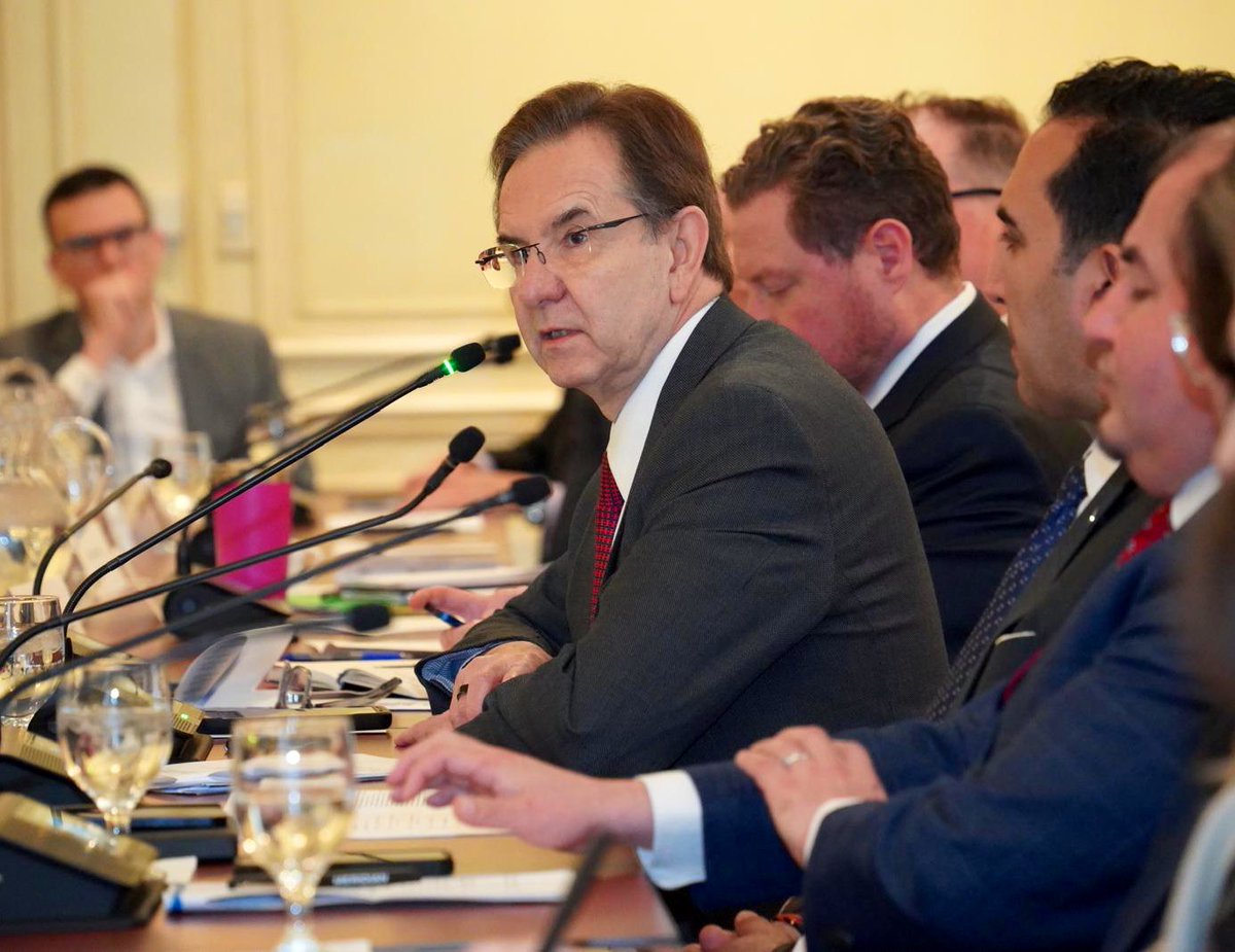 Esteban Moctezuma Barragán tweet media