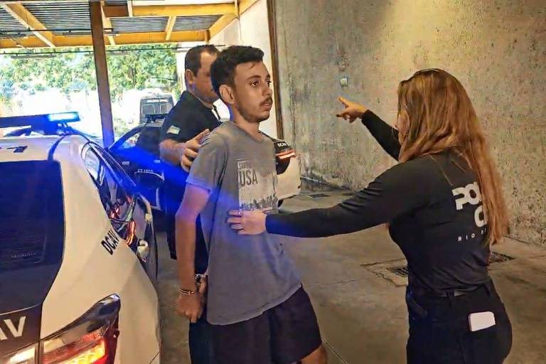 Bruce Vaz de Oliveira, 24 years old. He led a group on Discord, where he tortured animals. The group was preparing to broadcast the murder of a homeless person, but he was arrested. Kayke Sant Anna Franco, 19, Caio Nicholas Augusto Coelho, 18. All arrested in Rio de Janeiro, in