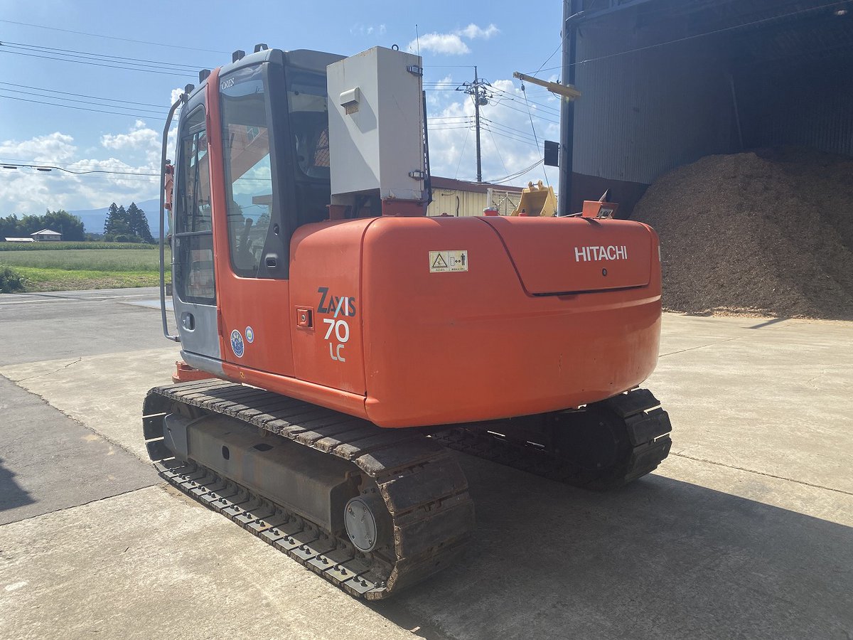 r_engineering2's tweet photo. 株式会社Rエンジニアリングトレーディングです。

【販売中の重機紹介】
HITACHI ZX70
2005年式/2,206hr
写真・詳細はこちらから👇
リフマグ仕様です！
https://t.co/xKlpH23Hss
ご質問はコメント・DMでお気軽に💬

#重機 #中古 #建設機械 #heavymachinery #ユンボ #HITACHI #日立建機 #ZX70 #栃木県 https://t.co/thytNbZp12