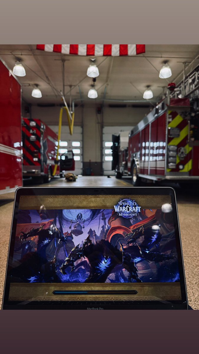 MichiganMitchTV's tweet photo. Stuck at work but can’t miss a launch day session! #worldofwarcraft #Midnight https://t.co/CAsMBN525F