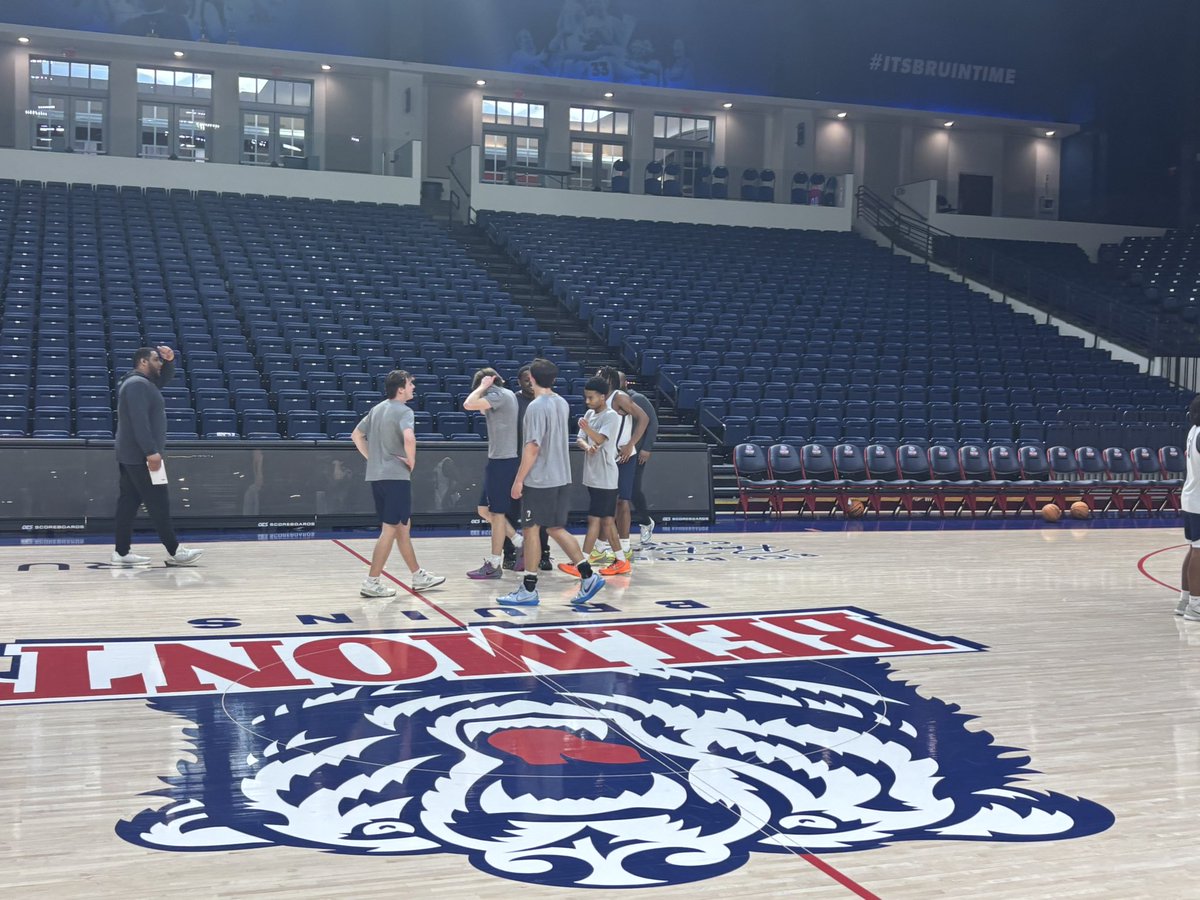 JPII Mens Basketball Team tweet media