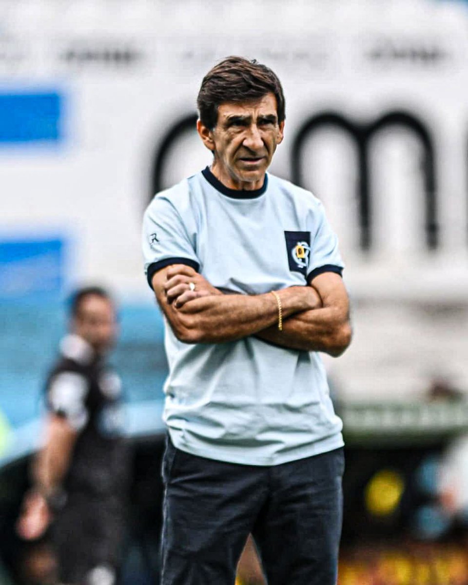 "A los juveniles hay que bajarles una conducta. No voy a regarles la camiseta de #Racing porque sí. Se tienen que ganar estar en Primera División"

👉 Gustavo Costas en conferencia.