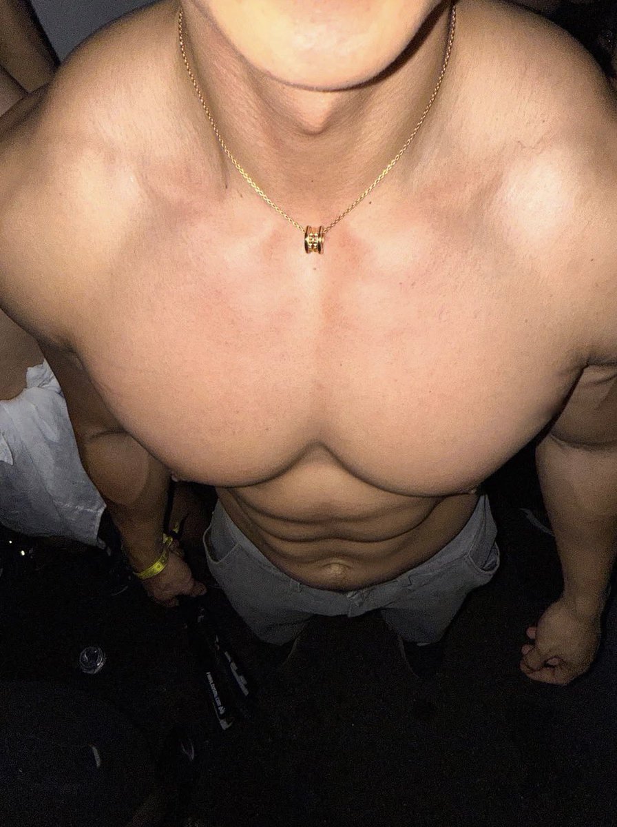 ᅠᅠᅠᅠ(死) tweet media