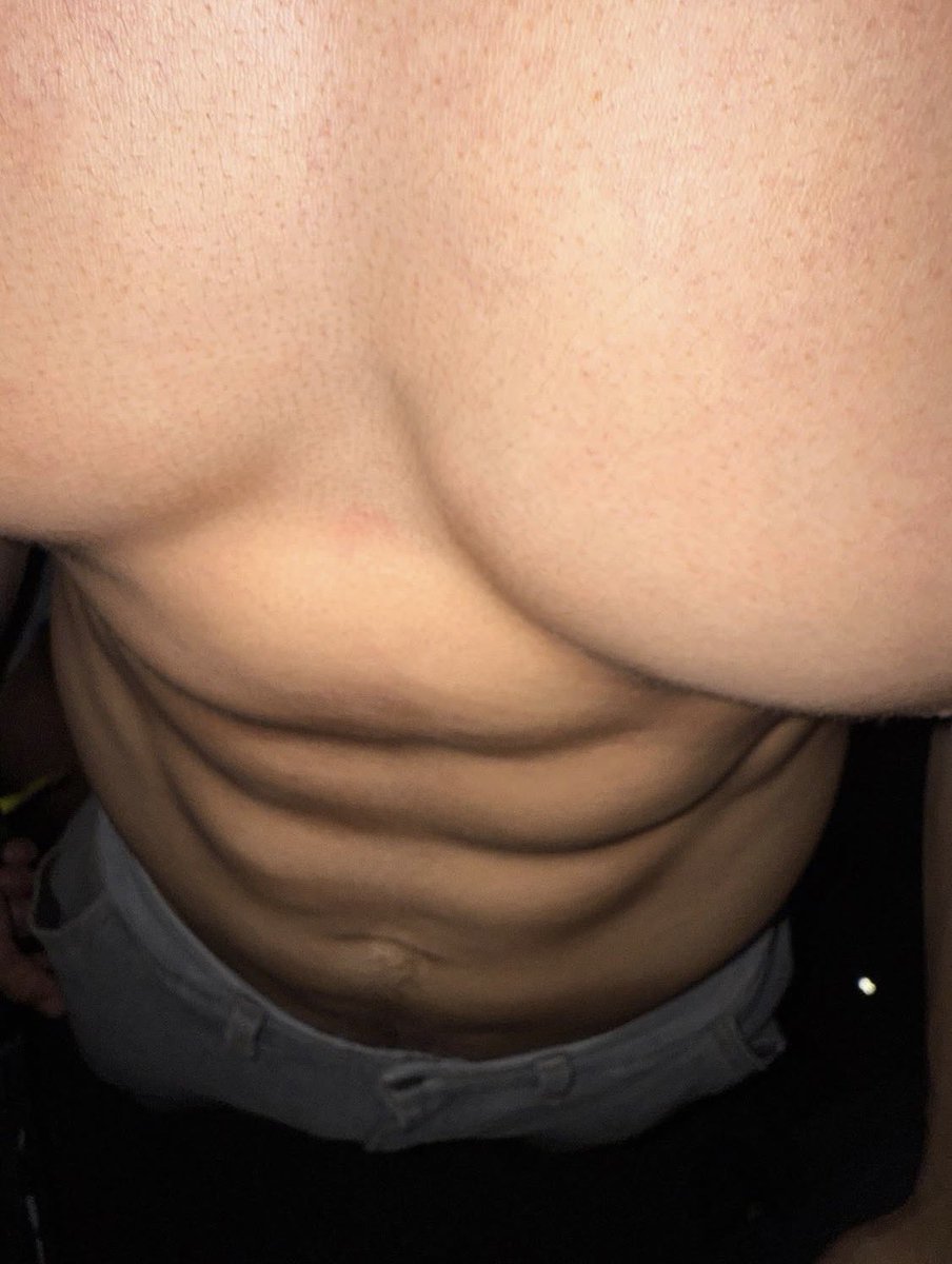 ᅠᅠᅠᅠ(死) tweet media