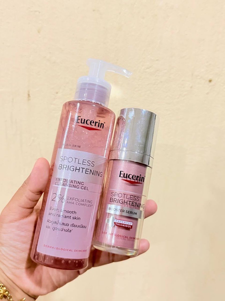 xxfinaaa's tweet photo. Thank you akak cantik yang viralkan dua brand ni! 😭🙏🏻 siapa yang umur 25+ please laa guna dua brand ni kalau nak orang puji your skin! 

Eucerin untuk kulit licin, hada labo whitening for brightening &amp; hydrating. You gabung dua ni???? Cantikkkk skin youuu sis 😭💗✨￼ https://t.co/Hweu2BMeV9