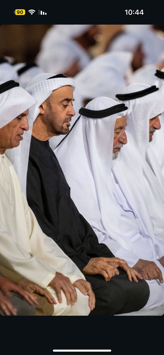 _mrm99's tweet photo. @0wIlI_ @abd11ulla صورة في رمضان مع جميع حكام الامارات وهم يصلون الله يحفظهم https://t.co/IZkarbqEsW